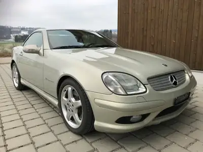 Mercedes-Benz SLK 32 AMG — Cabriolet haute performance, 354 ch d'exception — Miniatura 18