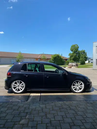 VW Golf 2.0 TSI R 4Motion DSG — Performance all-terrain, 270 ch et suspension Airride — Miniatur 8