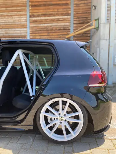 VW Golf 2.0 TSI R 4Motion DSG — Performance all-terrain, 270 ch et suspension Airride — Miniatur 12