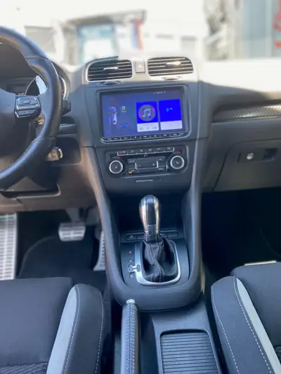 VW Golf 2.0 TSI R 4Motion DSG — Performance all-terrain, 270 ch et suspension Airride — Miniatur 16