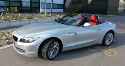 BMW Z4 sDrive23i Steptronic — Cabriolet sportif 2012, 204 ch et faible kilométrage — fianco
