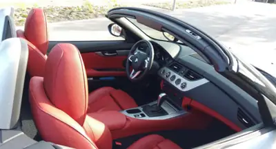 BMW Z4 sDrive23i Steptronic — Cabriolet sportif 2012, 204 ch et faible kilométrage — interni