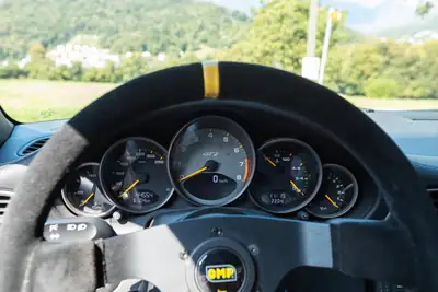 Porsche 911 GT2 2008 — Supercar légendaire, 530 ch et seulement 44'554 km — détail