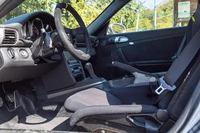 Porsche 911 GT2 2008 — Supercar légendaire, 530 ch et seulement 44'554 km — tableau de bord