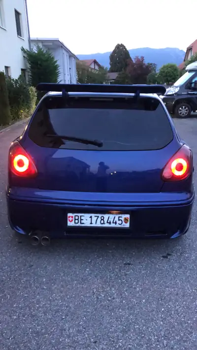 Fiat Bravo HGT 1996 — Icône sportive des années 90, moteur 160 ch dynamique — Miniature 8