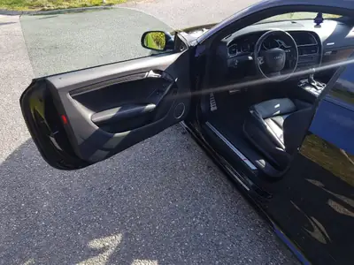 Audi RS5 Coupé 4.2 FSI — 450 ch, Quattro, Design noir intégral — Thumbnail 8