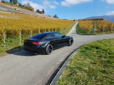 Audi RS5 Coupé 4.2 FSI — 450 ch, Quattro, Design noir intégral — Thumbnail 13