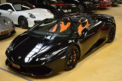 Lamborghini Huracán LP610-4 Spyder DCT — Supercar décapotable, 49 000 km seulement — intérieur