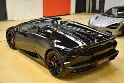 Lamborghini Huracán LP610-4 Spyder DCT — Supercar décapotable, 49 000 km seulement — Miniature 8