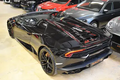 Lamborghini Huracán LP610-4 Spyder DCT — Supercar décapotable, 49 000 km seulement — Miniature 15