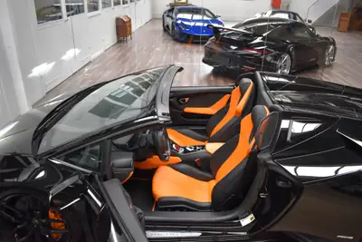Lamborghini Huracán LP610-4 Spyder DCT — Supercar décapotable, 49 000 km seulement — Miniature 21