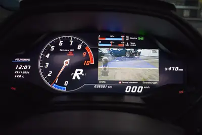 Lamborghini Huracán LP610-4 Spyder DCT — Supercar décapotable, 49 000 km seulement — Miniature 24