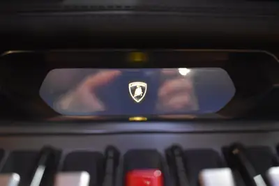 Lamborghini Huracán LP610-4 Spyder DCT — Supercar décapotable, 49 000 km seulement — Miniature 29