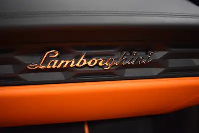 Lamborghini Huracán LP610-4 Spyder DCT — Supercar décapotable, 49 000 km seulement — Miniature 31