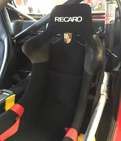 Porsche 944 Turbo Cup 1987 — Légende sportive en condition exceptionnelle — dettaglio