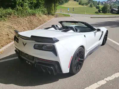 Chevrolet Corvette Convertible Z06 — Légendaire muscle car américain, 660 ch et transmission manuelle — arrière