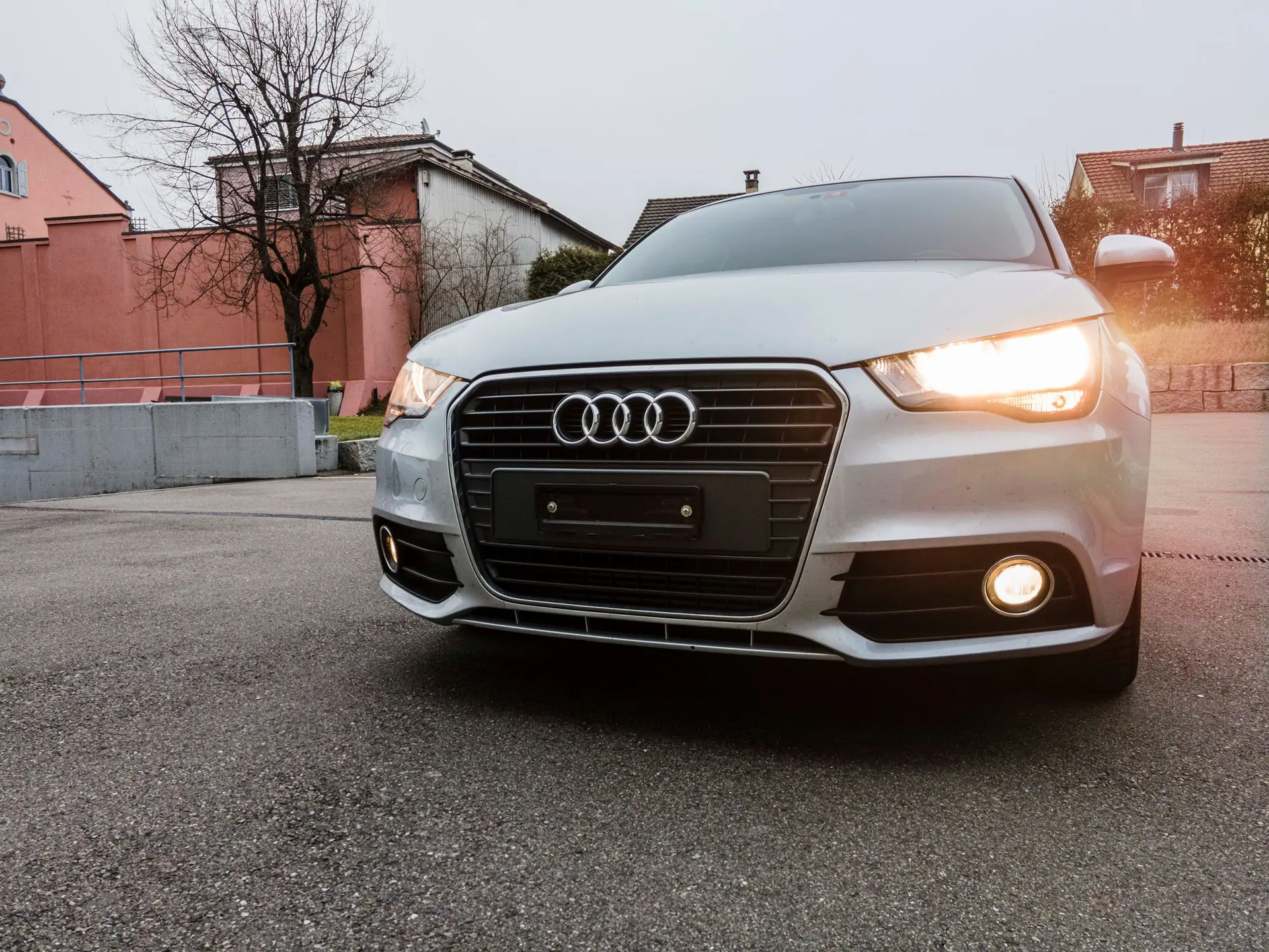 Audi A1 1.6 TDI Ambition — Citadine économique et fiable, 92 500 km — vista esterna
