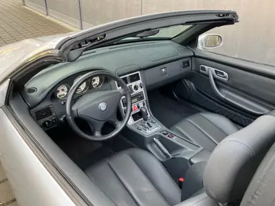 Mercedes-Benz SLK 200 Kompressor 2001 — Roadster élégant, ultra-compacte avec 16'900 km — dettaglio