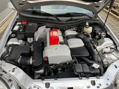 Mercedes-Benz SLK 200 Kompressor 2001 — Roadster élégant, ultra-compacte avec 16'900 km — Miniatura 10