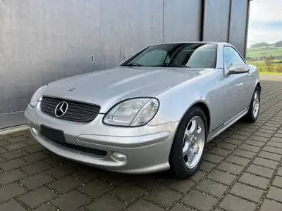 Mercedes-Benz SLK 200 Kompressor 2001 — Roadster élégant, ultra-compacte avec 16'900 km — Miniatura 12