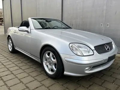 Mercedes-Benz SLK 200 Kompressor 2001 — Roadster élégant, ultra-compacte avec 16'900 km — Miniatura 13