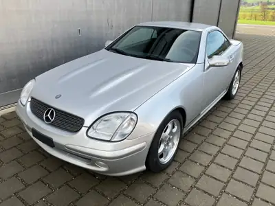 Mercedes-Benz SLK 200 Kompressor 2001 — Roadster élégant, ultra-compacte avec 16'900 km — Miniatura 15