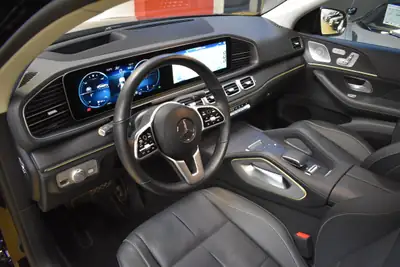 Mercedes-Benz GLE Coupé 400 d AMG 4Matic — Diesel 330 ch, design affirmé et motricité maximale — Miniature 14