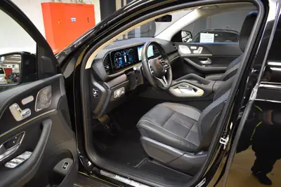 Mercedes-Benz GLE Coupé 400 d AMG 4Matic — Diesel 330 ch, design affirmé et motricité maximale — Miniature 13