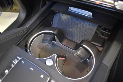 Mercedes-Benz GLE Coupé 400 d AMG 4Matic — Diesel 330 ch, design affirmé et motricité maximale — Miniature 28