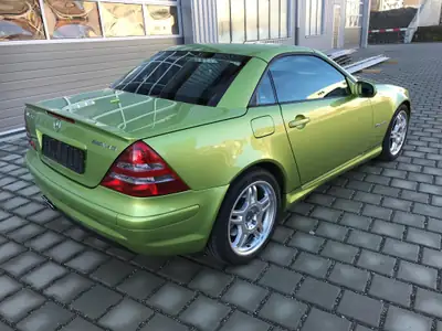Mercedes-Benz SLK 32 AMG — Roadster 354 ch, seulement 37'000 km — fianco