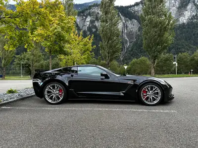 Chevrolet Corvette Coupé Z06 — Superbe sportive américaine, état quasi-neuf, 11'000 km — vista posteriore