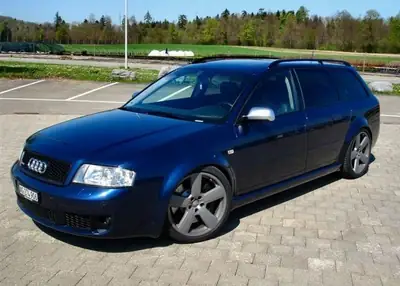 Audi RS6 plus Avant quattro — 480 ch, Limited Edition 403/999, berline de prestige — Miniature 10