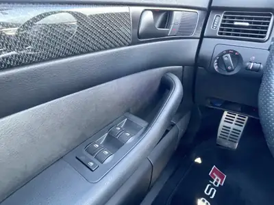 Audi RS6 plus Avant quattro — 480 ch, Limited Edition 403/999, berline de prestige — Miniature 12
