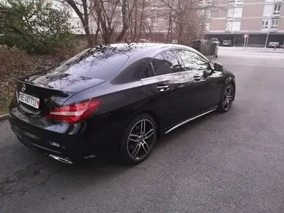 Mercedes-Benz CLA 220 Diesel AMG Line — Coupé élégant, 120'000 km, sans sinistre — vista posteriore