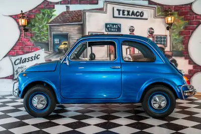 Fiat 500L 1971 — Classique emblématique, moteur essence fiable, 86000 km — fianco