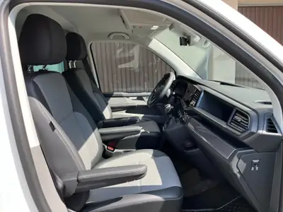 VW T6.1 Caravelle 2.0 TDI Highline — Monospace 8 places, transmission DSG, finition premium — Miniature 13