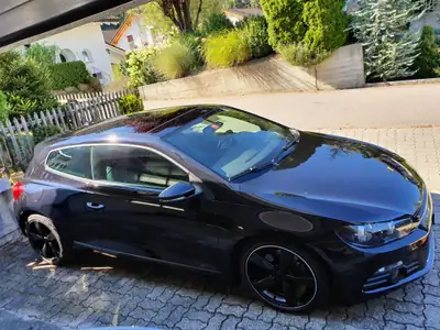 VW Scirocco 2.0 TSI DSG — Coupé sportif 255 ch, entretien AMAG, 71 000 km — intérieur