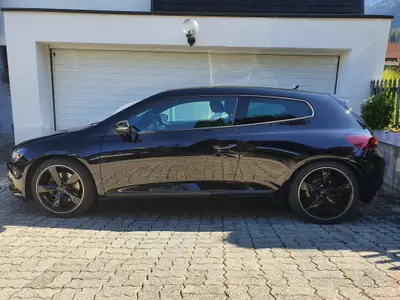 VW Scirocco 2.0 TSI DSG — Coupé sportif 255 ch, entretien AMAG, 71 000 km — tableau de bord