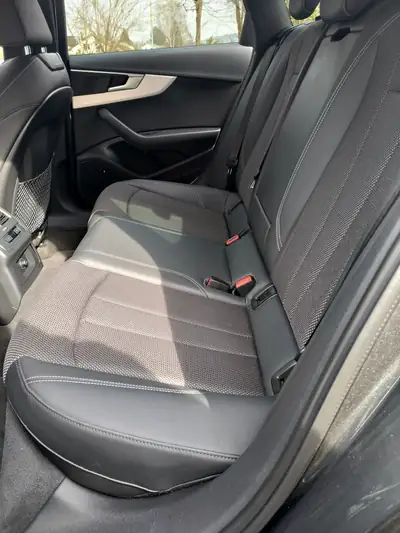 Audi A4 Avant 45 TFSI — Break élégant mild-hybrid avec quattro intégral — intérieur