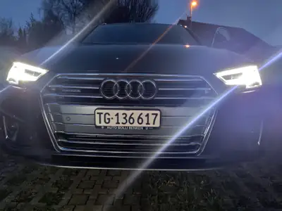 Audi A4 Avant 45 TFSI — Break élégant mild-hybrid avec quattro intégral — Miniature 7