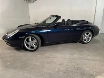 Porsche 911 Carrera 4 Cabrio 996 — 300 PS, Boîte manuelle, État impeccable — interni