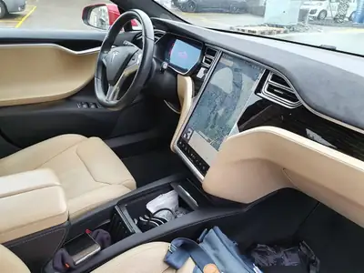 Tesla Model S 75D — Berline électrique haute performance, FSD intégré, 154000 km — dettaglio
