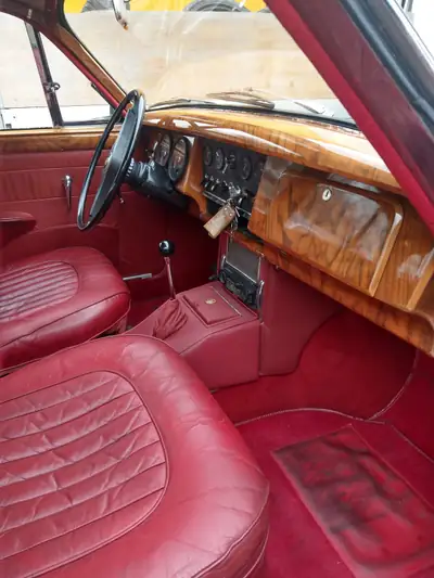 Jaguar MK 2 2,4 — Berline britannique mythique de 1968, élégance rétro authentique — cruscotto