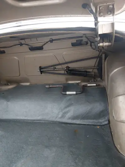 Jaguar MK 2 2,4 — Berline britannique mythique de 1968, élégance rétro authentique — interni