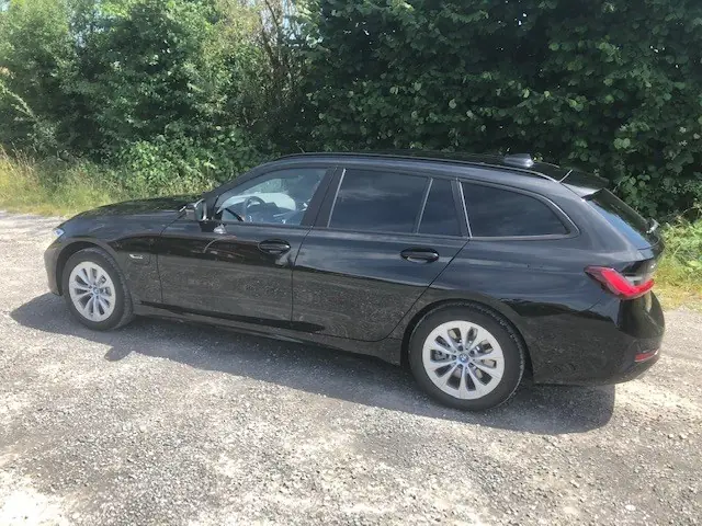 BMW 330e xDrive Touring Steptronic — Hybride rechargeable, 7000 km seulement — Außenansicht