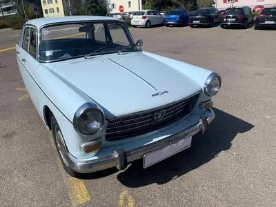 Peugeot 404 — L'icône française des années 70, kilométrage authentique — Heckansicht
