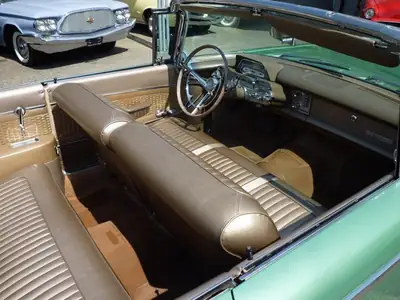 Ford Mercury Monterey Convertible 1960 — L'icône décapotable américaine, 284 ch — détail