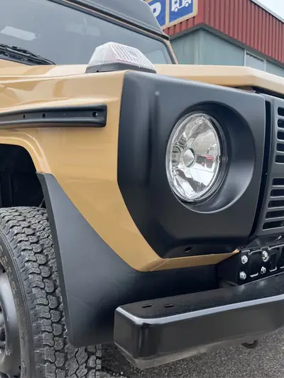 Puch G GE230 — Le SUV emblématique des années 90, entièrement restauré — côté