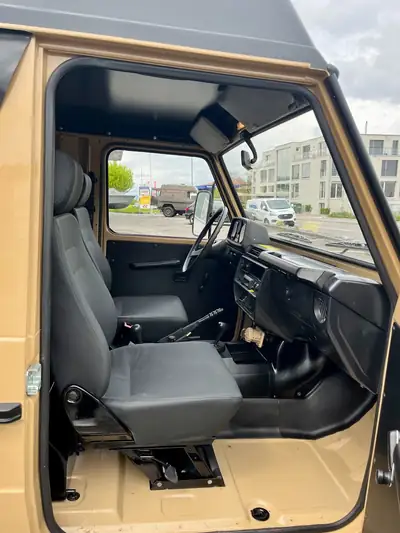 Puch G GE230 — Le SUV emblématique des années 90, entièrement restauré — Miniature 13