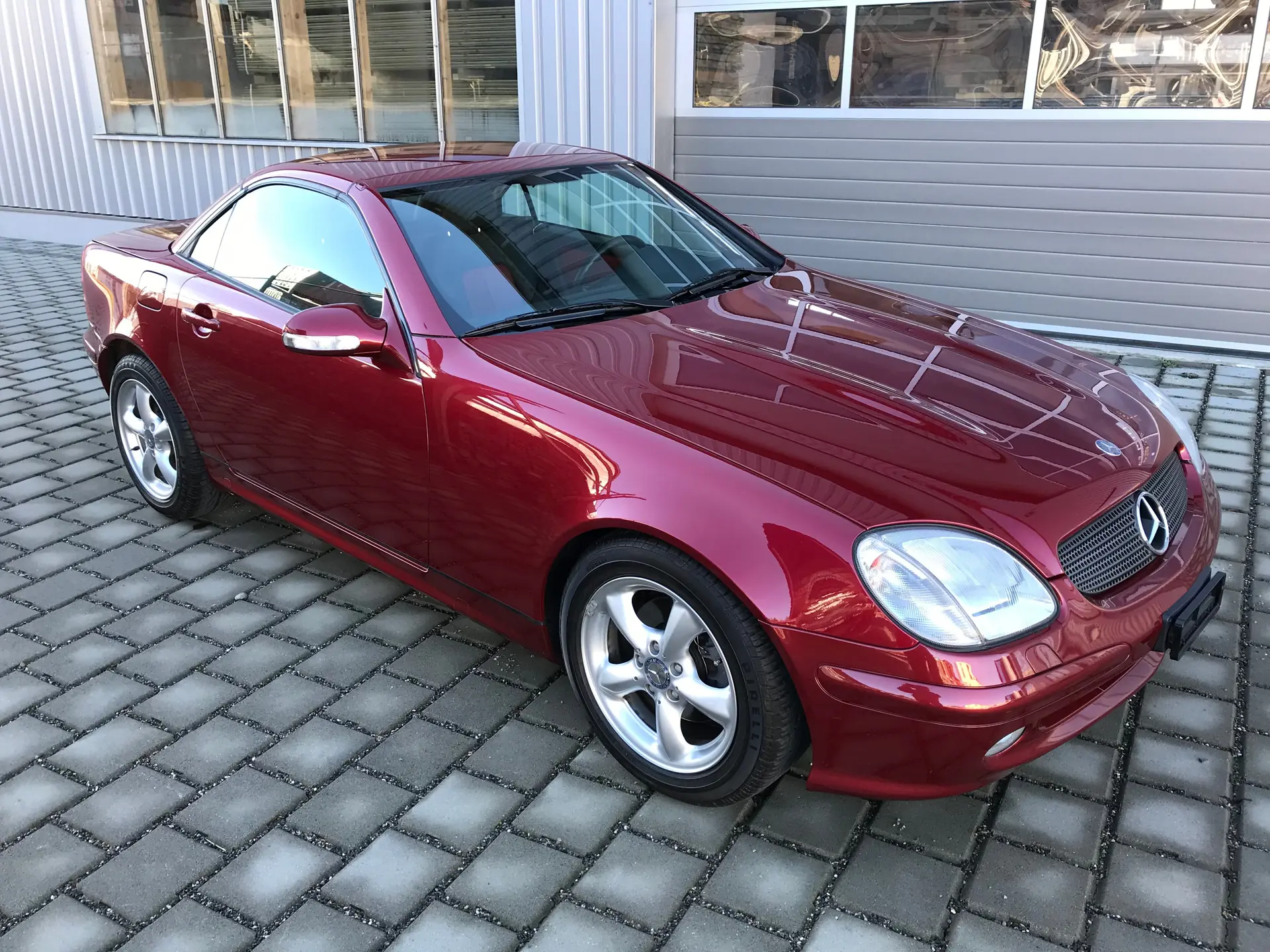 Mercedes-Benz SLK 200 Kompressor — Roadster sportif compressé, 47'000 km seulement